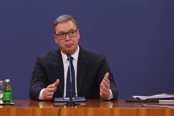 皇冠信用网结算日_欧盟威胁武契奇：要是去俄罗斯皇冠信用网结算日，就拒绝塞尔维亚加入欧盟