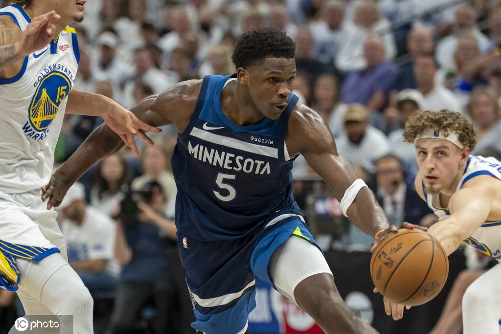 皇冠信用网代理_爱德华兹带伤20+9库里缺阵 勇士不敌森林狼总分1-1