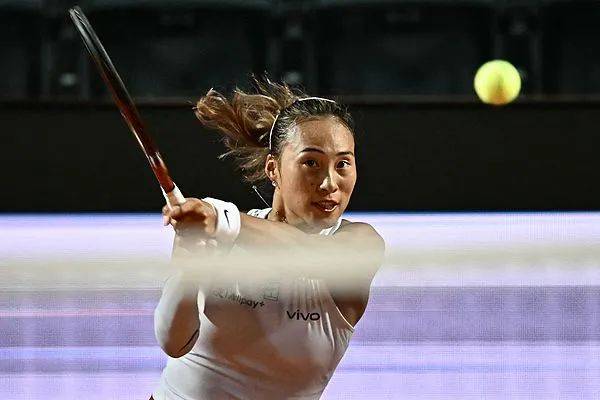 mos011皇冠开户网址_痛失好局！郑钦文1比2惜败高芙mos011皇冠开户网址，无缘决赛