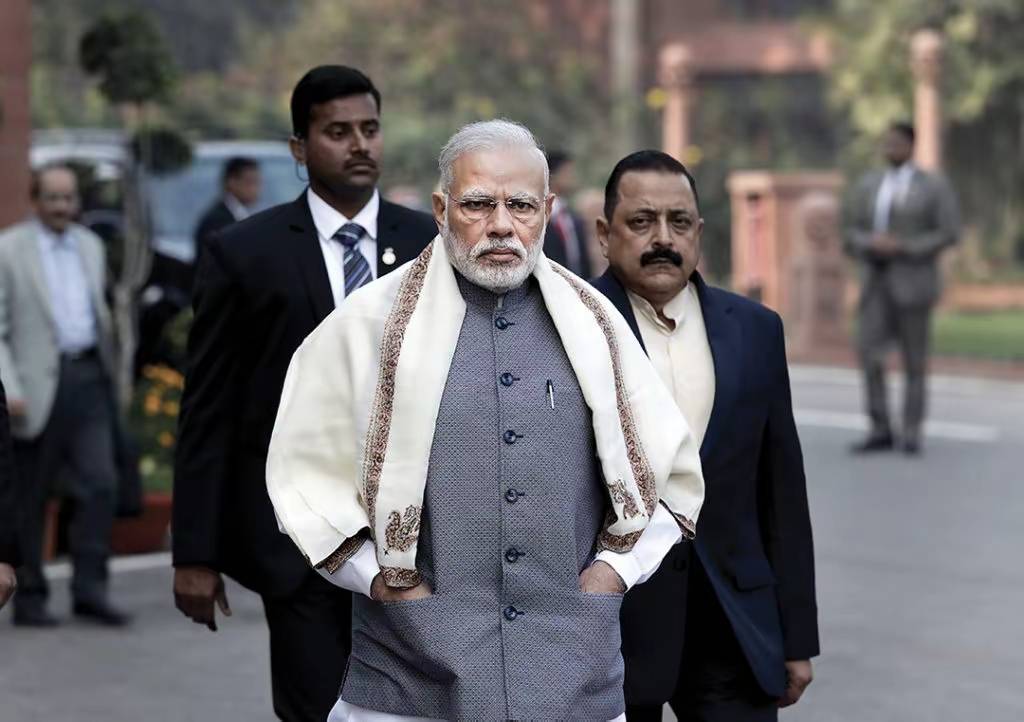 皇冠信用账号怎么开_又打起来了！印军再次开火皇冠信用账号怎么开，30多人被击毙，局势愈发严峻！