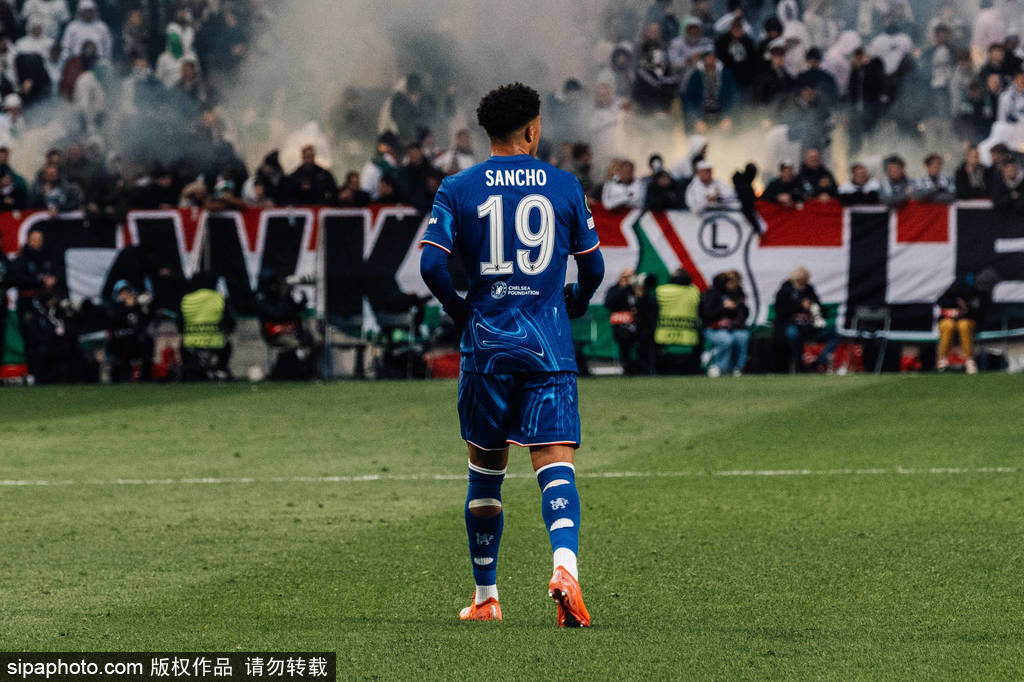 外傣v阿尔艾因_曼联拒绝恩昆库！6000万镑豪购新星外傣v阿尔艾因，切尔西加纳乔交易梦碎