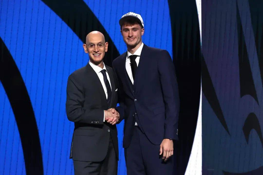 皇冠信用网会员注册_2025年NBA选秀：18岁状元或成首位“十亿先生”