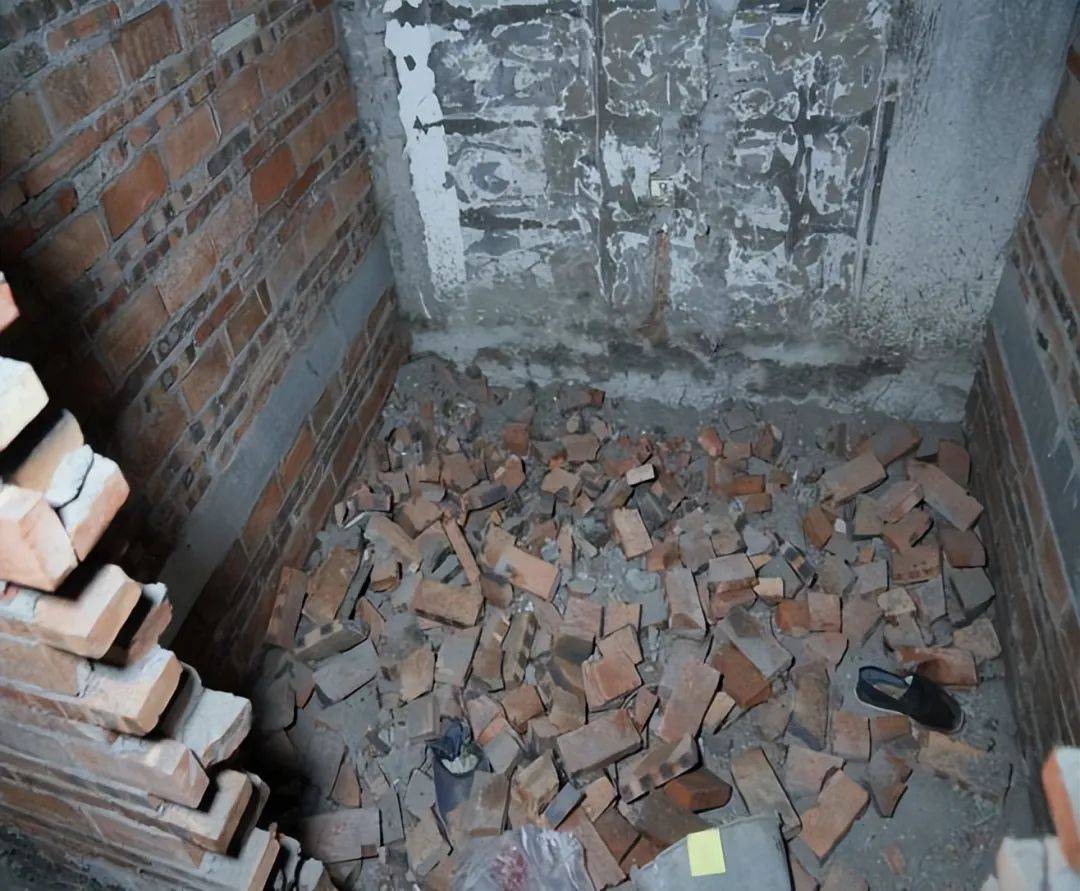 利兹联 vs埃弗顿_3人高坠身亡利兹联 vs埃弗顿！深圳官方发布较大事故调查报告