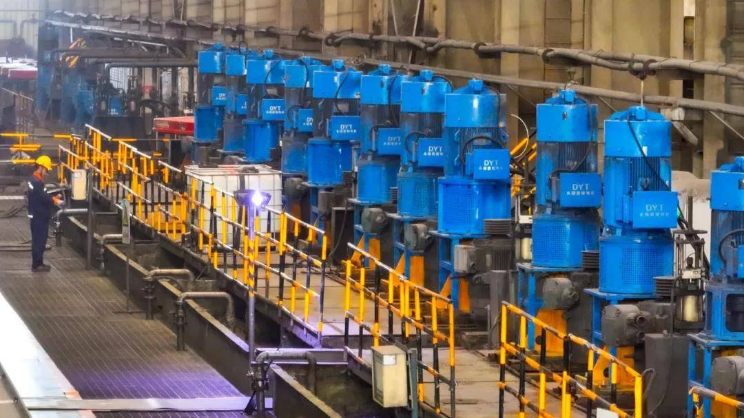 皇冠信用网如何开户_6名大学生因格栅板脱落坠入浮选槽溺亡皇冠信用网如何开户，商家称板子防腐蚀但承受能力有限，建议下方加支撑