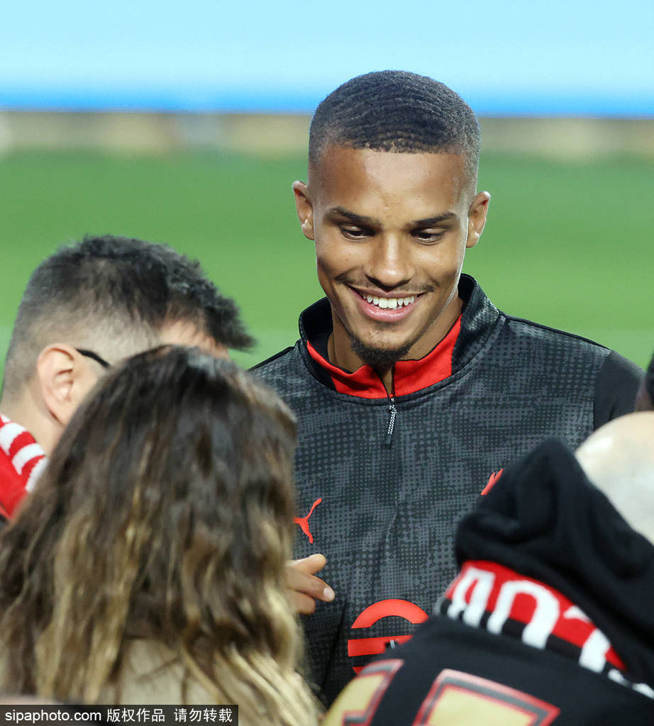 意大利甲组联赛_哈德尔即将抵达米兰意大利甲组联赛，AC米兰新星的崛起引发热议