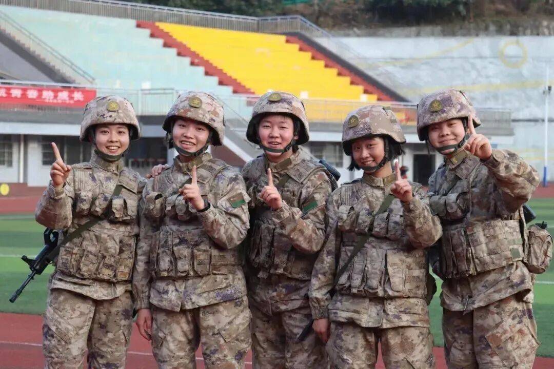 皇冠信用网出租_周楚瀚皇冠信用网出租，保送提干！