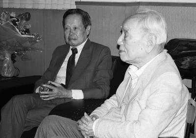 信用网皇冠申请注册_独家｜友人追忆杨振宁：信用网皇冠申请注册他没能二度获诺奖是一个遗憾