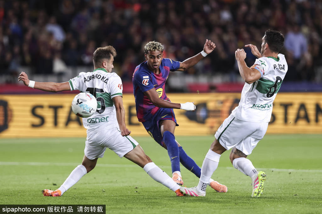 皇冠会员如何申请_西甲-亚马尔破门拉什福德建功 巴萨3-1埃尔切仍落后5分