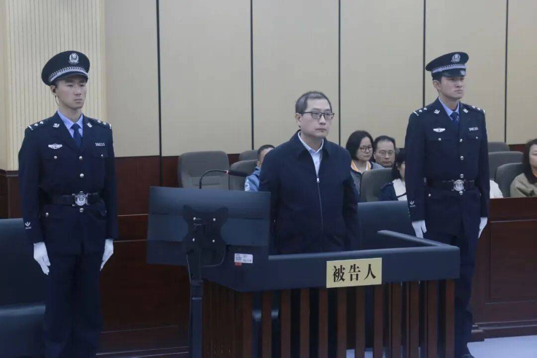 皇冠信用盘代理怎么申请_被控受贿超3500万元皇冠信用盘代理怎么申请，安徽省交通控股集团原副总经理夏柱兵受审