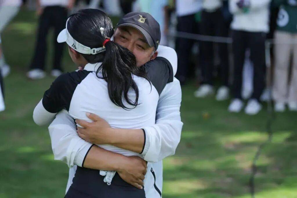 皇冠信用網代理流程_刘国梁15岁女儿首战全运会皇冠信用網代理流程，成绩出炉！刘国梁也来到比赛现场加油