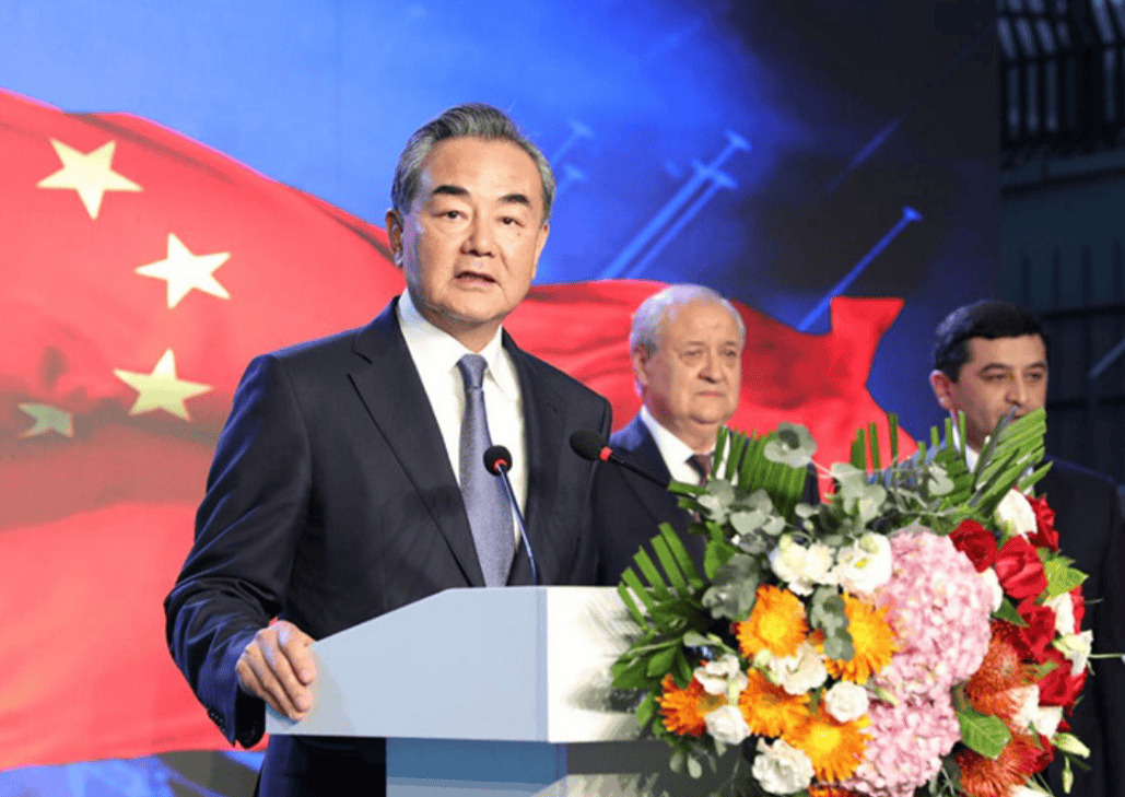 皇冠信用網登2代理_高市早苗G20上“炮轰”俄罗斯皇冠信用網登2代理，王毅对她换了称呼，3国当场力挺中国！