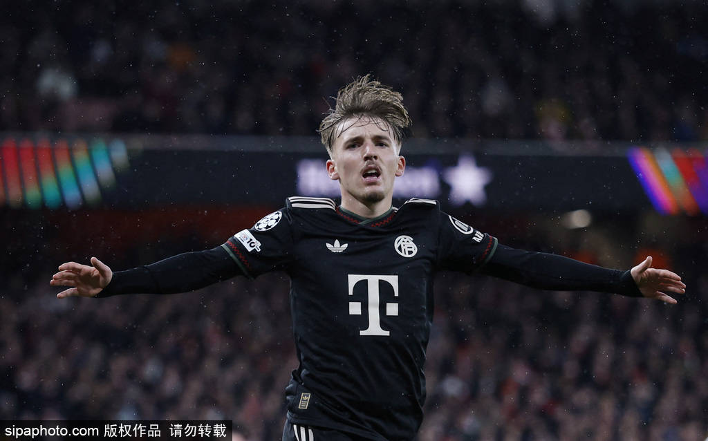 皇冠球盘app_欧冠-诺伊尔失误送空门 阿森纳3-1拜仁5战全胜登顶