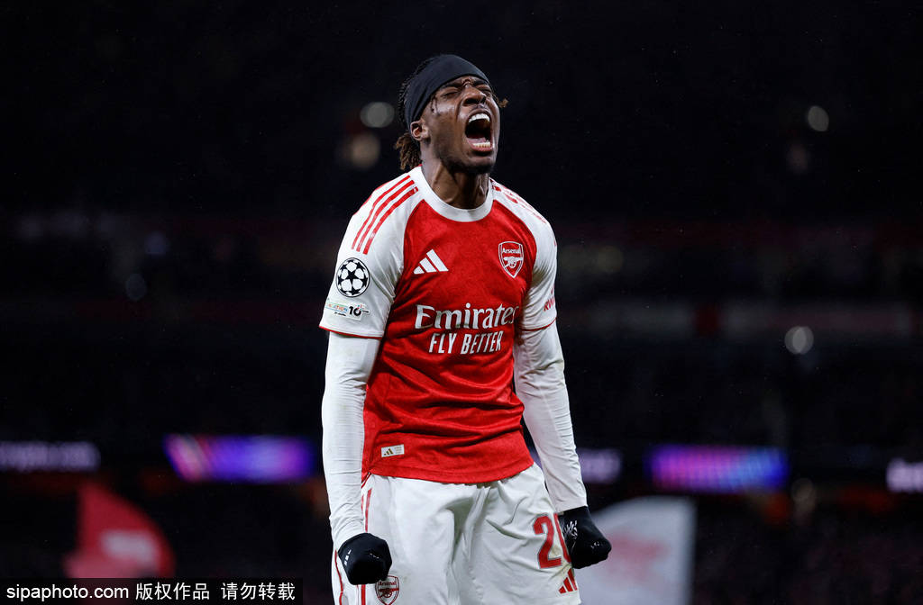 皇冠球盘app_欧冠-诺伊尔失误送空门 阿森纳3-1拜仁5战全胜登顶