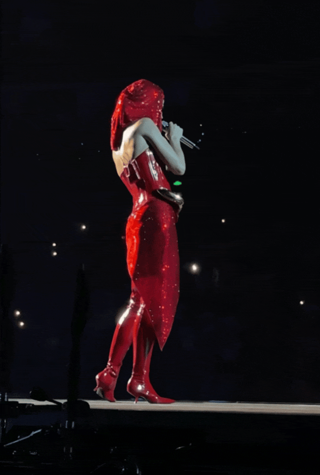 皇冠信用網怎么开通_知名女歌手在上海迪士尼被偶遇皇冠信用網怎么开通，见证求婚！“一时不知道谁更幸福”