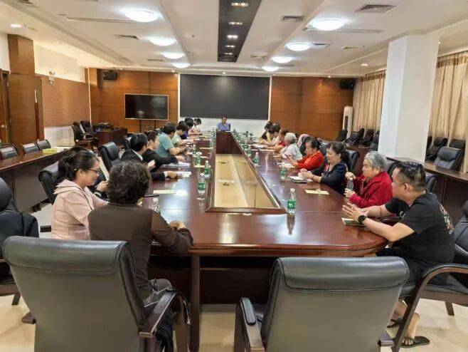 皇冠信用账号申请_万宁市侨联召开学习贯彻党的二十届四中全会精神专题宣讲会