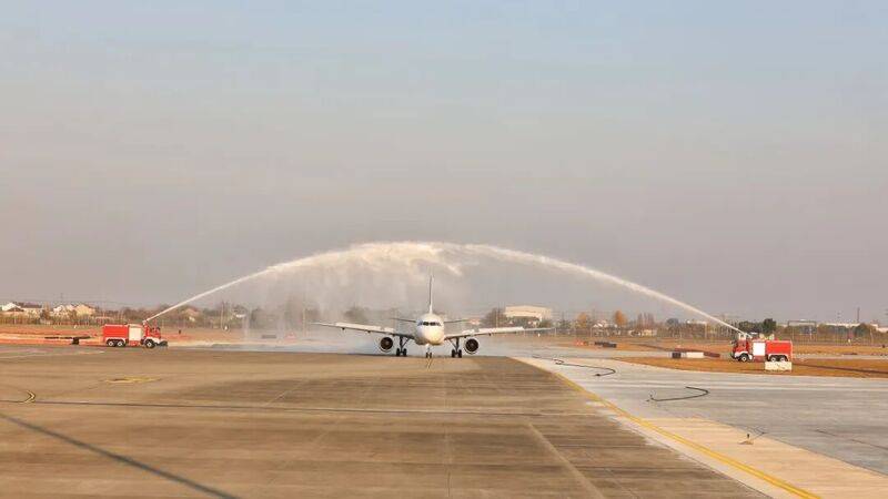 欧洲附加赛D组_扬泰机场拉萨航线成功首航欧洲附加赛D组，扬泰两市与雪域高原架起空中金桥