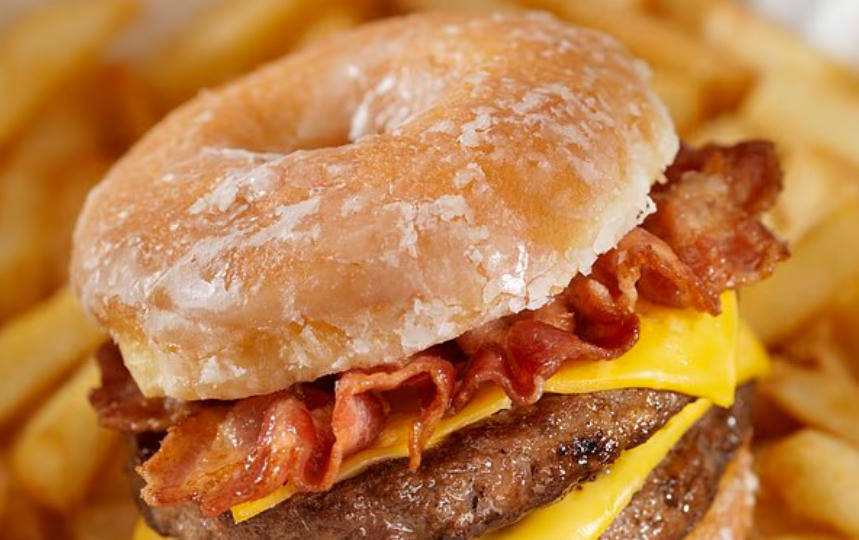 体育皇冠信用网_美国一近300斤重死刑犯行刑前提出“最后的晚餐”请求：享用一顿“热量炸弹”