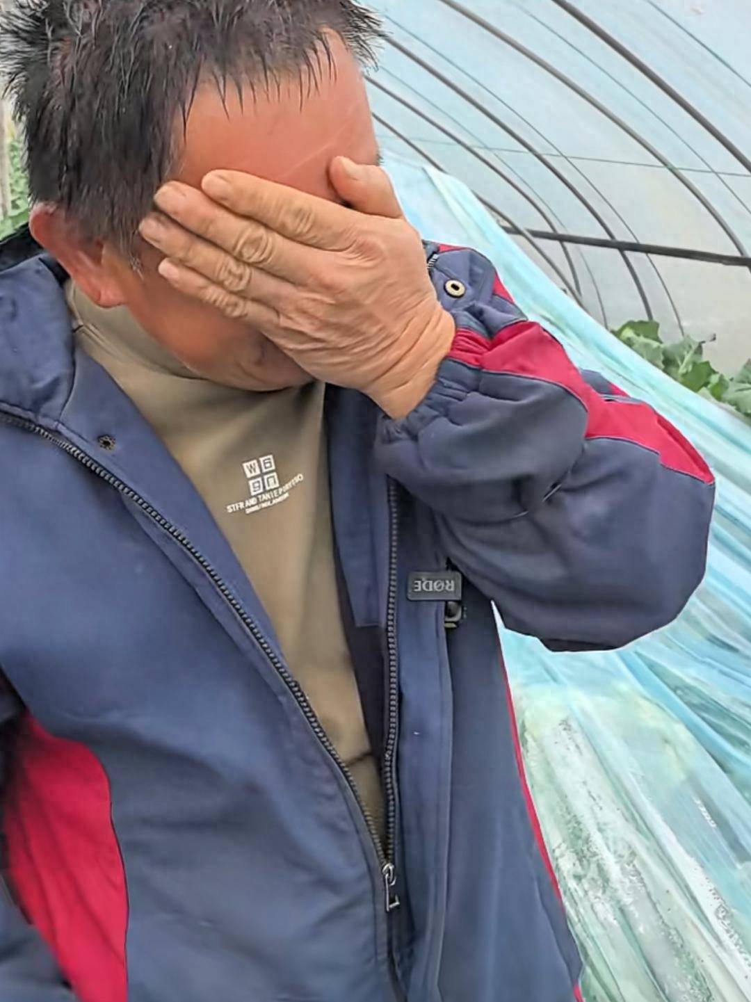 NBA篮球球探_29岁儿子突发心梗离世NBA篮球球探,家里上万斤蔬菜滞销!浙江60岁大伯绝望痛哭,短短一天后……