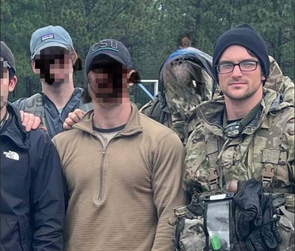 皇冠登一登二登三区别_俄军炸死六条大鱼！炸死俄叛军总司令皇冠登一登二登三区别，炸死两名中国香港籍雇佣兵