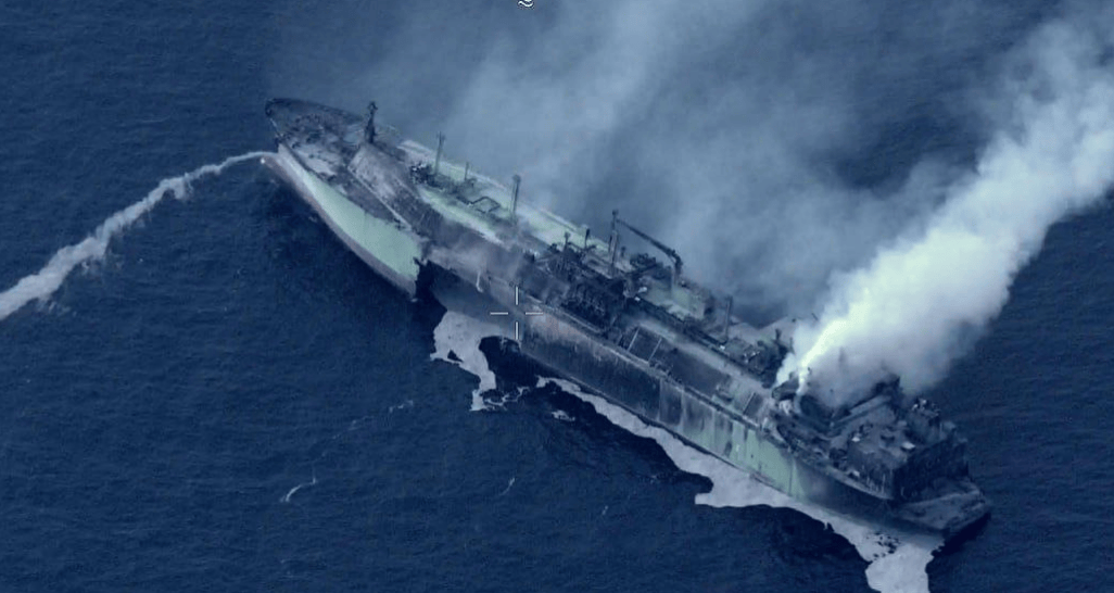 皇冠信用网需要押金吗 _突发！俄天然气运输船在地中海遭袭击皇冠信用网需要押金吗 ，船上30名俄籍船员全部获救