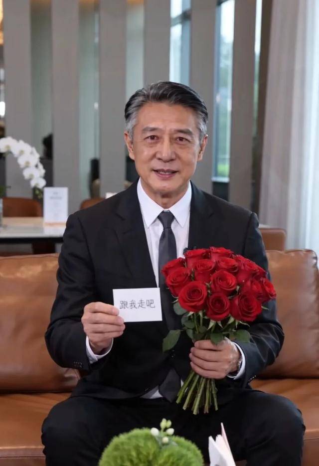 皇冠信用网开号 _“霸总”围猎中老年女性皇冠信用网开号 ，人大代表急了