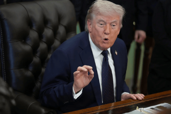 正版皇冠信用网口出租_“灭亡文明”“送回石器时代” 特朗普激烈言辞据悉削弱伊朗谈判意愿