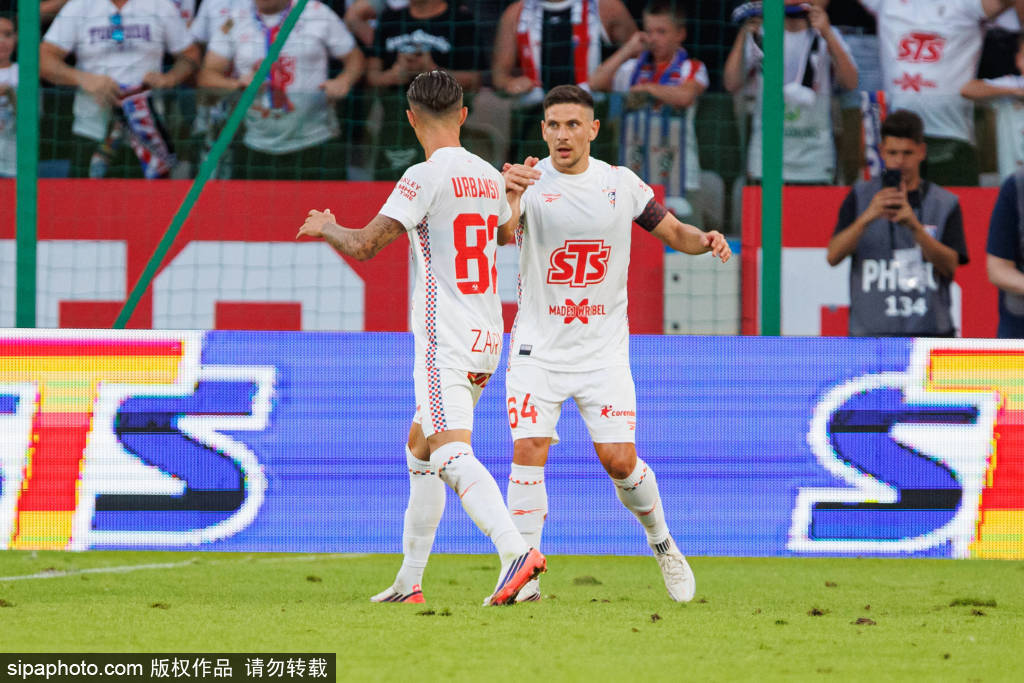 皇冠登1登2登3出租_中超神剧情:0-2落后 两球被吹 争冠豪门90分钟绝杀 3-2大逆转